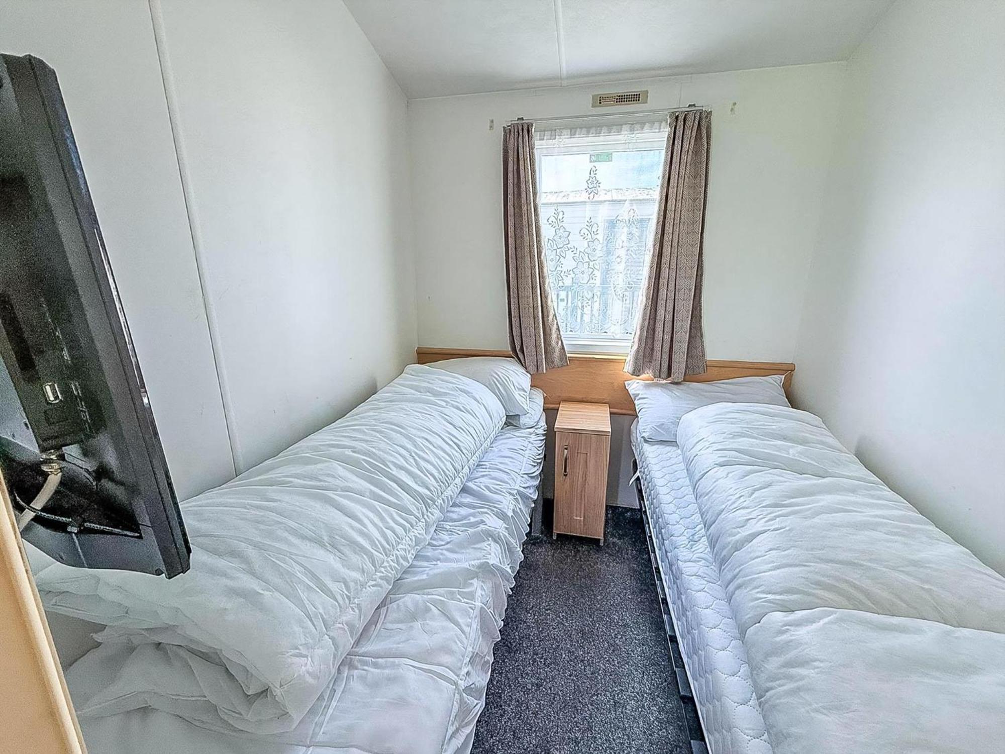 6 Berth Staycation Caravan Nearby Clacton-On-Sea In Essex Ref 26254E Extérieur photo