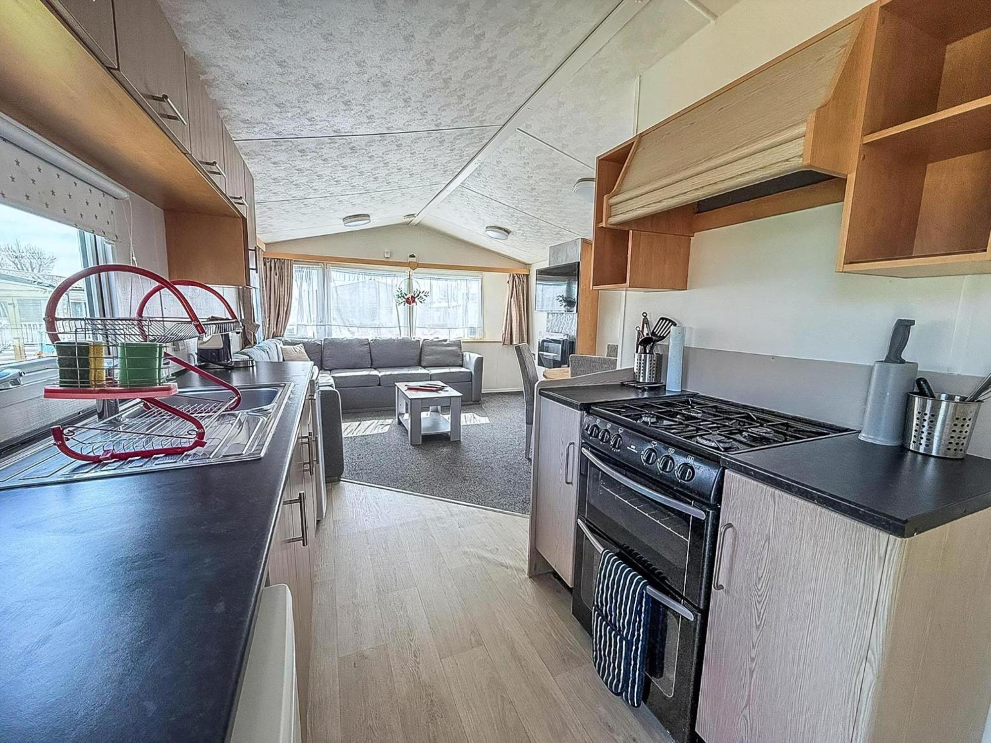 6 Berth Staycation Caravan Nearby Clacton-On-Sea In Essex Ref 26254E Extérieur photo